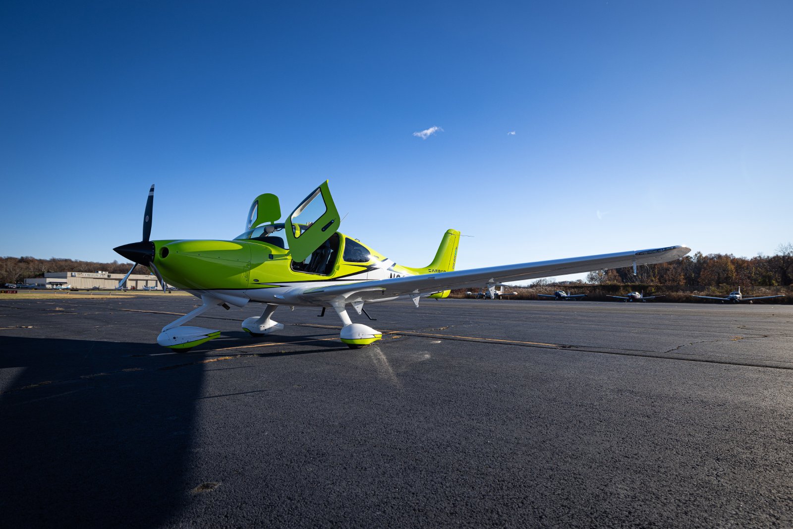 Cirrus SR-series aircraft N294GG detail 006
